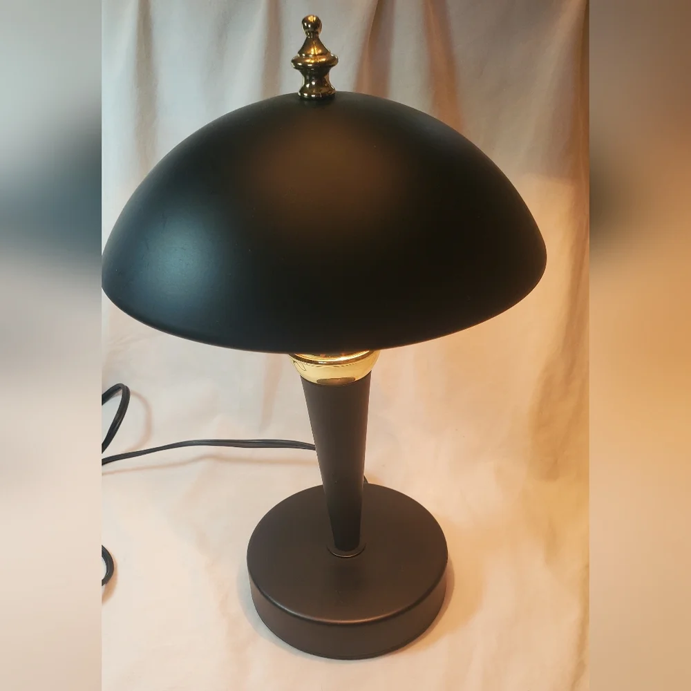 Black Mushroom Dome UFO Vtg Metal Table Lamp with Gold Accent 13